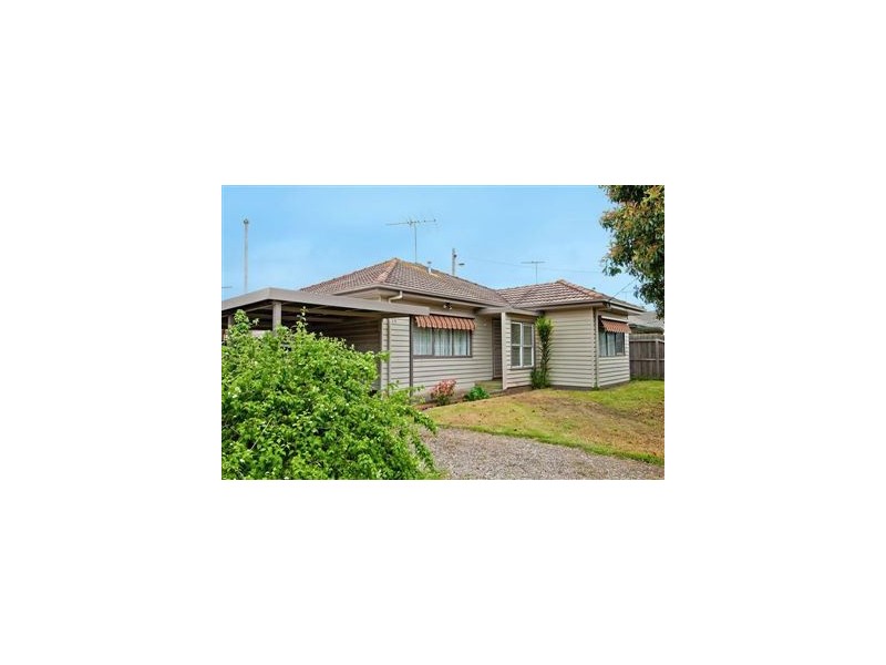 19 Breadalbane Street, Newcomb VIC 3219