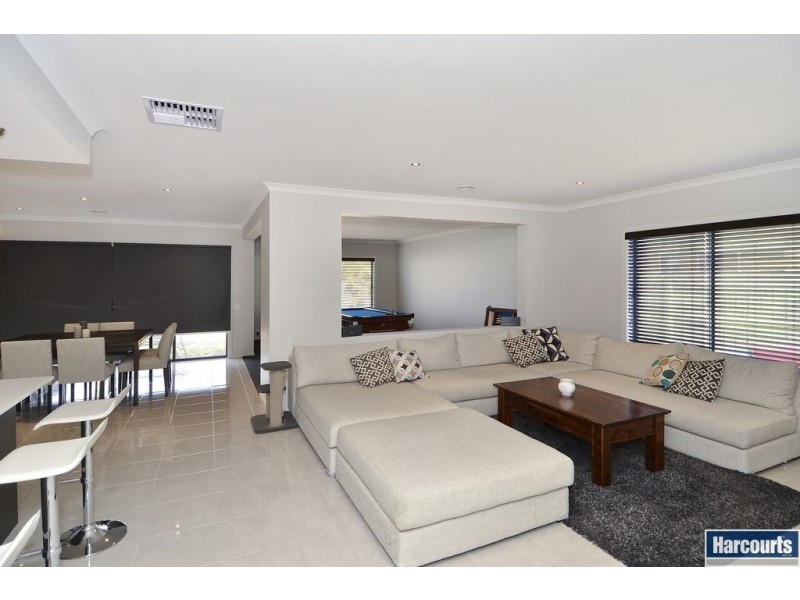 8 Newhaven Avenue, St Albans Park VIC 3219