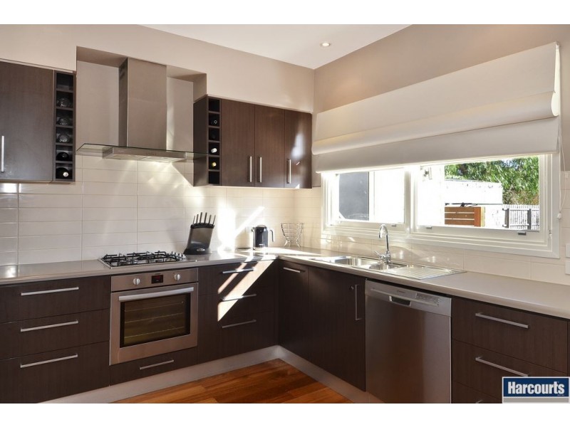 6 Wilsons Rd, Newcomb VIC 3219