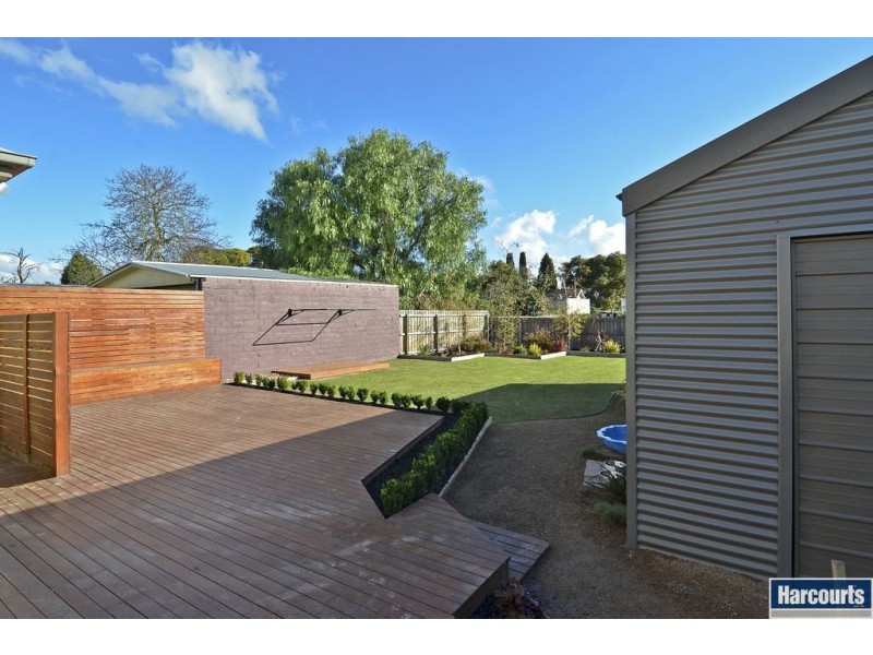 6 Wilsons Rd, Newcomb VIC 3219