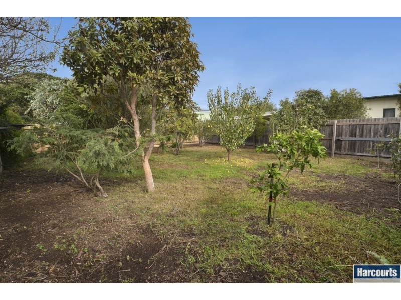 1 Breadalbane Street, Newcomb VIC 3219