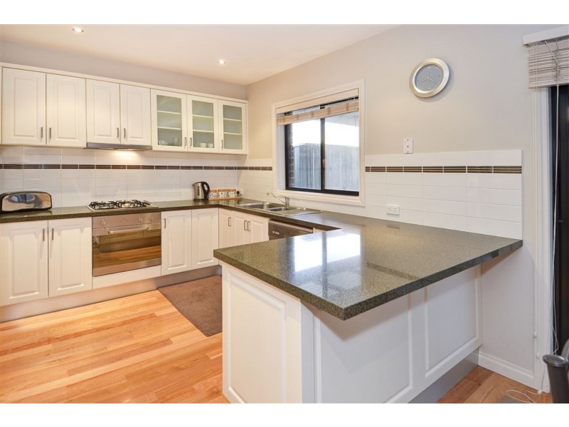 3/29 Vista Rd, Newtown VIC 3220