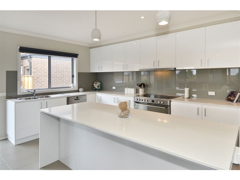 12 Village Green Drive, Leopold VIC 3224