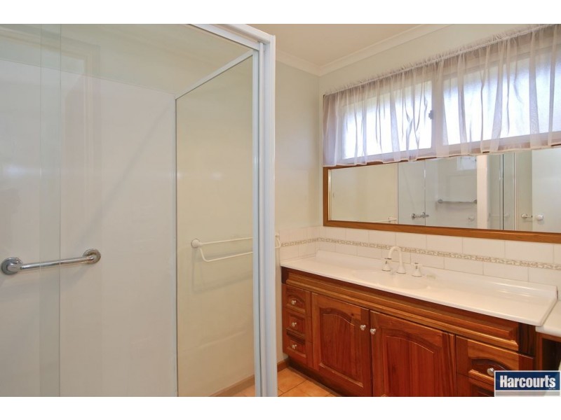 1/158 Wilsons Rd, Whittington VIC 3219