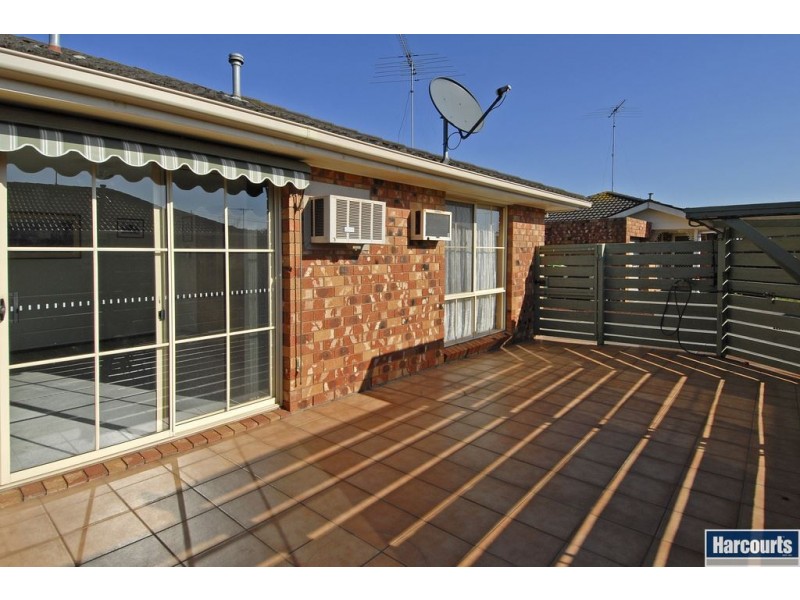 1/158 Wilsons Rd, Whittington VIC 3219