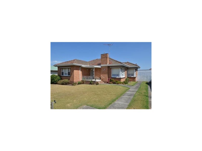 8 Bellarine Highway, Newcomb VIC 3219