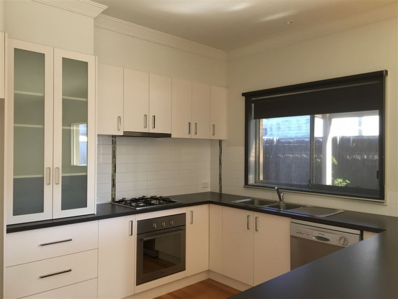 2A Powell Street, East Geelong VIC 3219