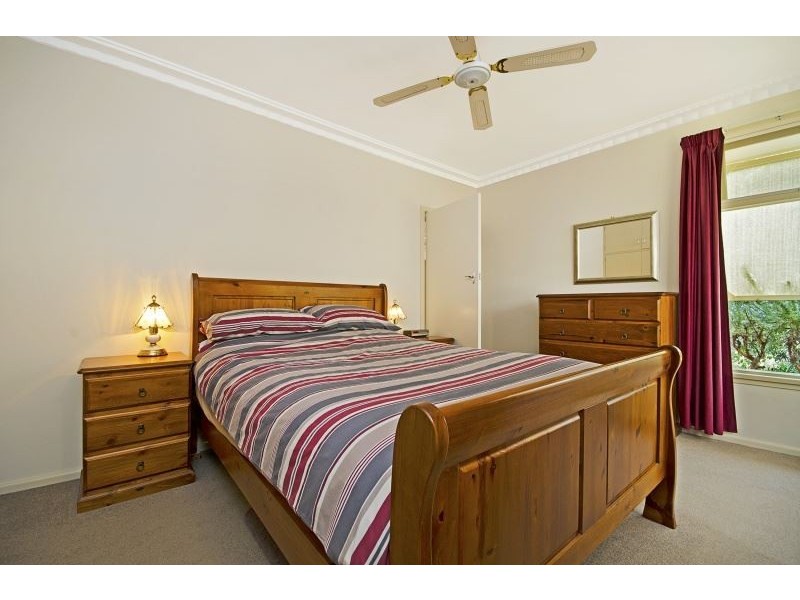 26 Dorward ave, Newcomb VIC 3219