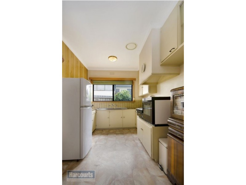 5 Wilton Ave, Newcomb VIC 3219