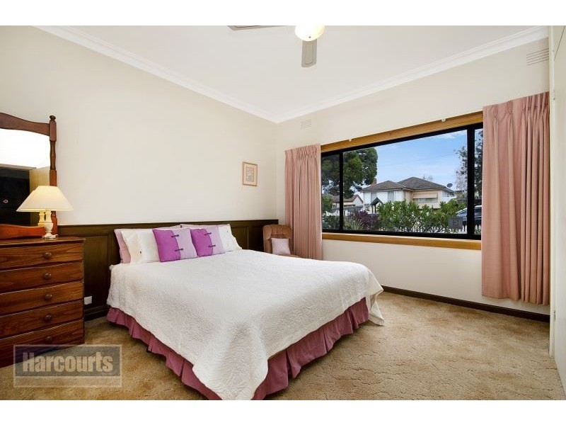 5 Wilton Ave, Newcomb VIC 3219