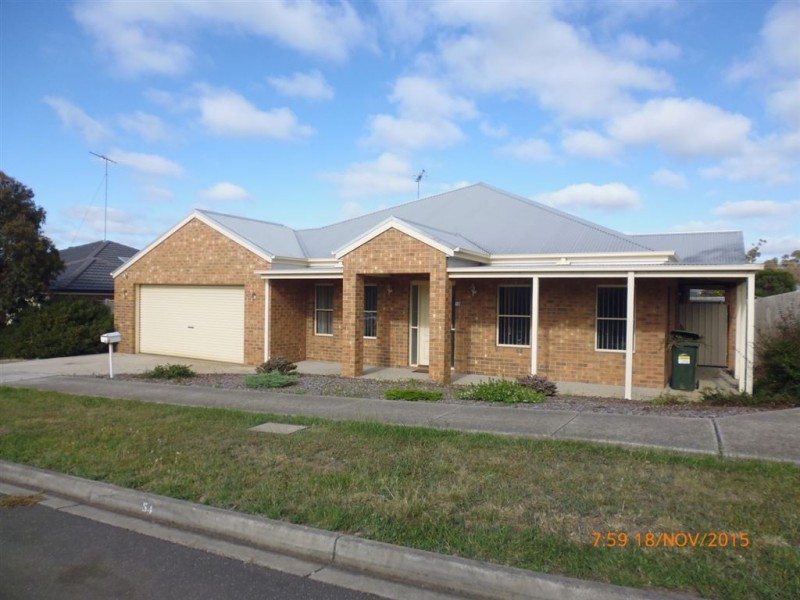 16 Thwaites Close, Highton VIC 3216