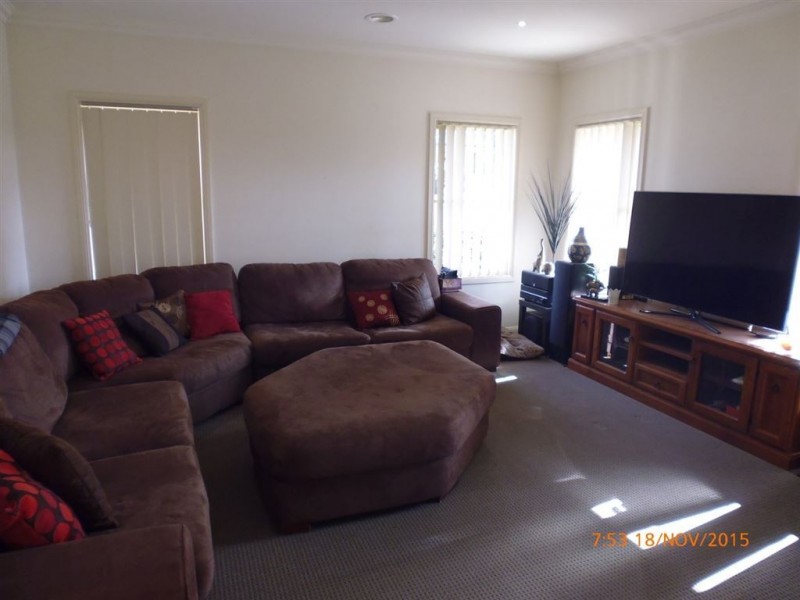 16 Thwaites Close, Highton VIC 3216