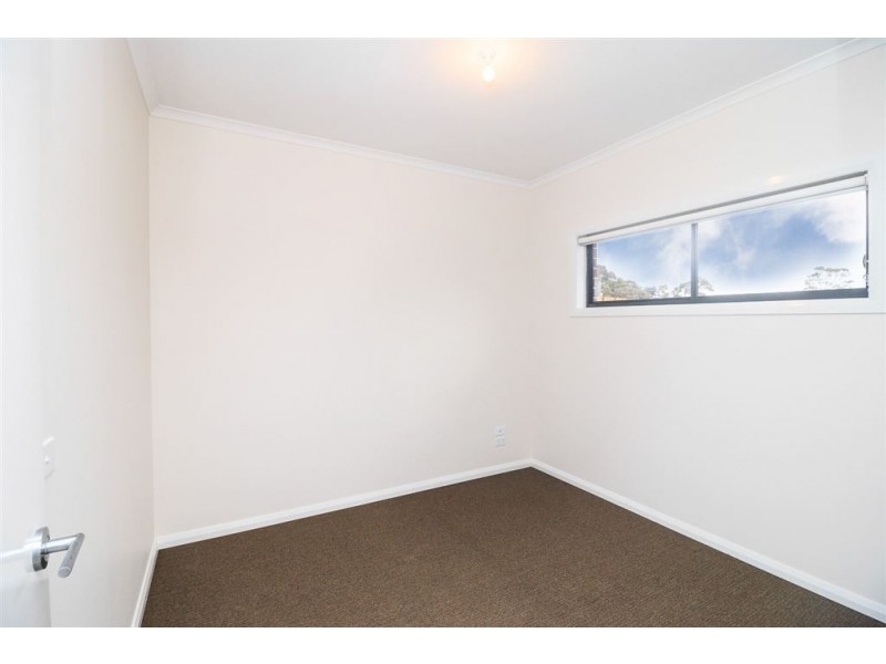 3/7 Saturn St, Newcomb VIC 3219