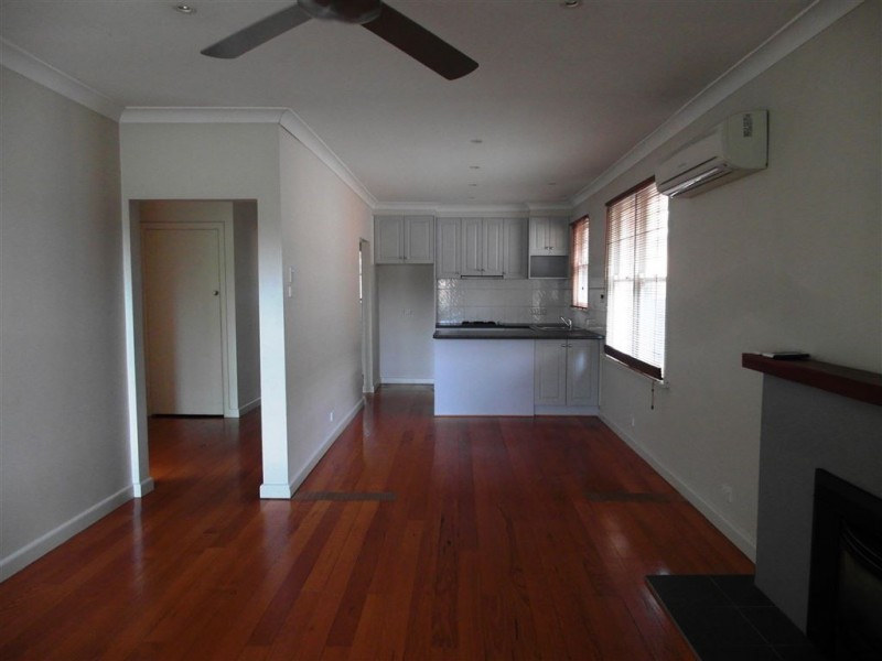 1 Strickland Avenue, Highton VIC 3216