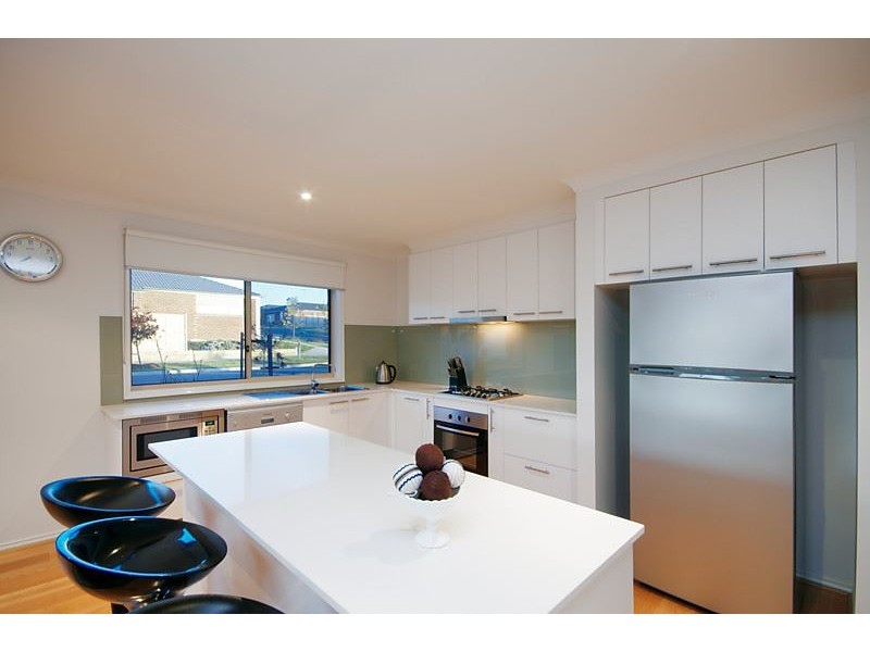 13 Shoaling Drive, Leopold VIC 3224