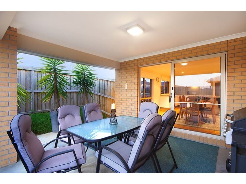 13 Shoaling Drive, Leopold VIC 3224