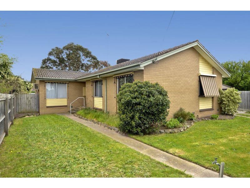24 Ranger Crt, Whittington VIC 3219