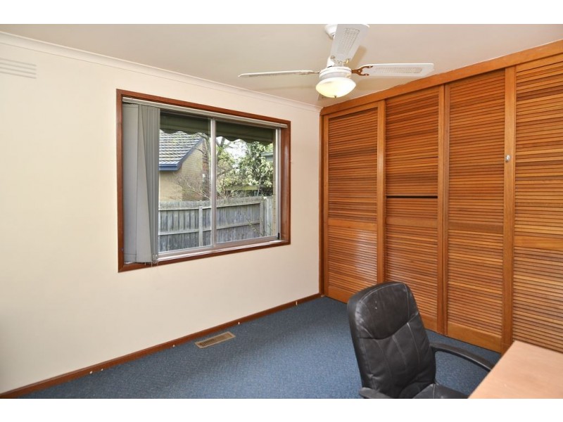 24 Ranger Crt, Whittington VIC 3219