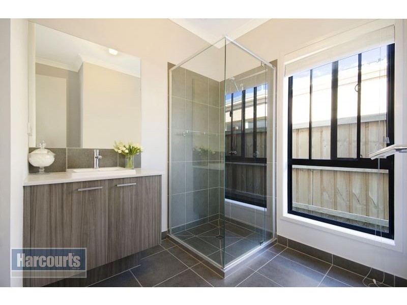 37 Wurrook Circuit, North Geelong VIC 3215