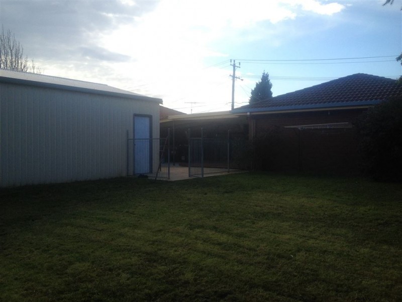 13 Aldershot Road, St Albans Park VIC 3219