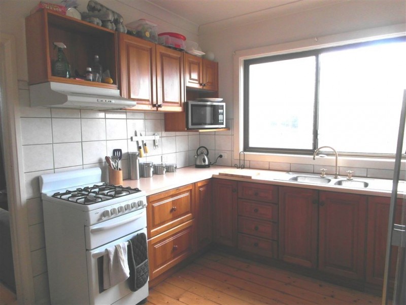 37 Miller Street, Newcomb VIC 3219