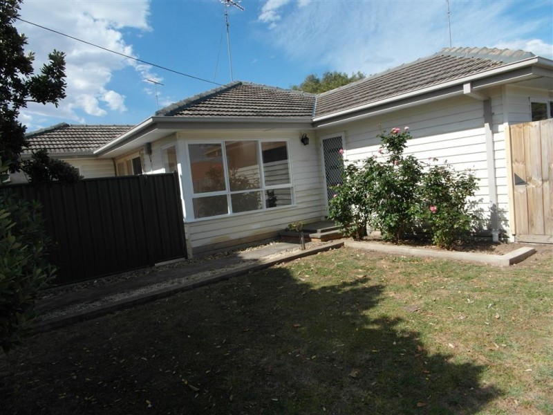 39 Wilton Avenue, Newcomb VIC 3219