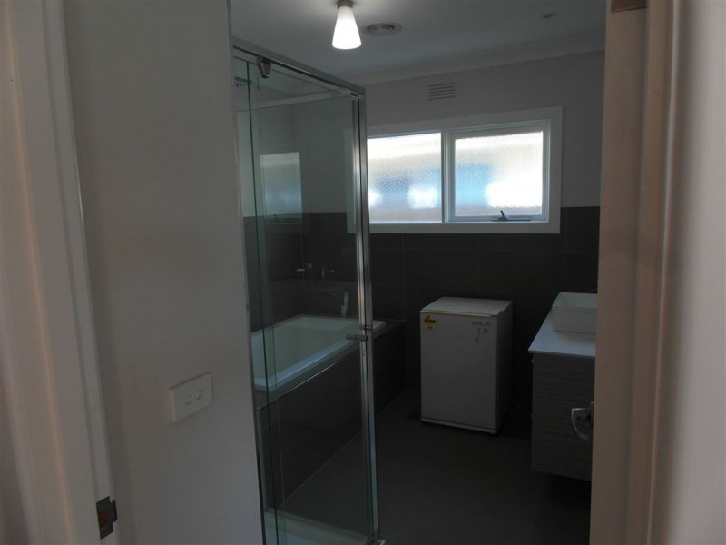 39 Wilton Avenue, Newcomb VIC 3219