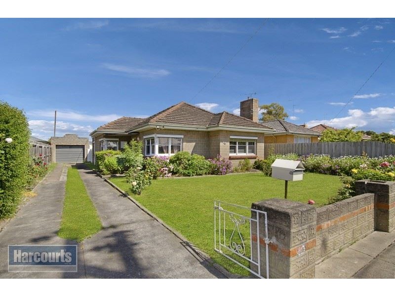 40 Wilsons Road, Newcomb VIC 3219