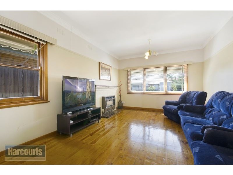 40 Wilsons Road, Newcomb VIC 3219