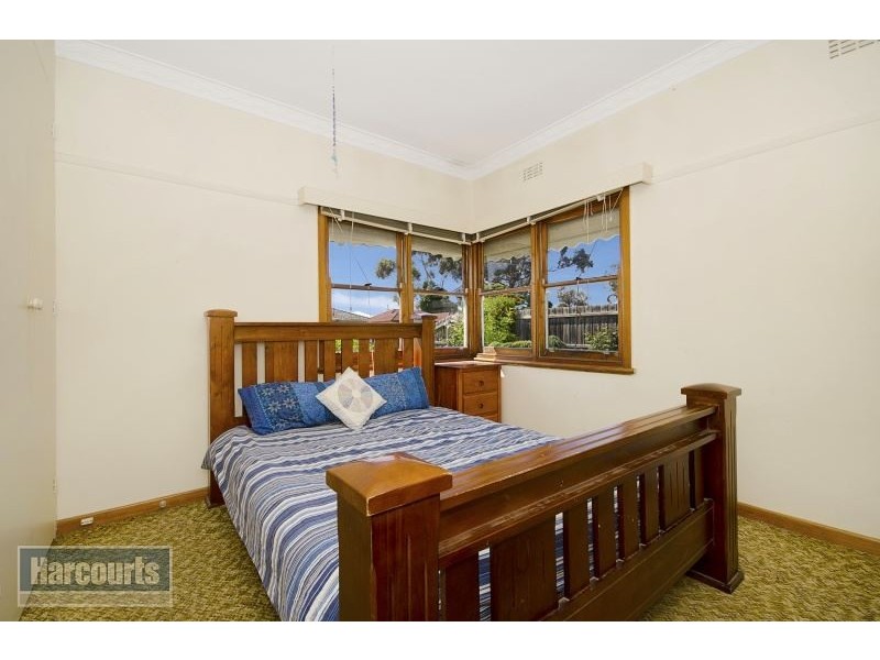 40 Wilsons Road, Newcomb VIC 3219