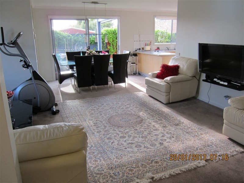 2/23 Bayfiled Court, Newcomb VIC 3219