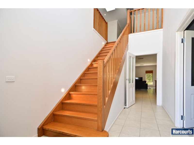 10 College Court, Newtown VIC 3220