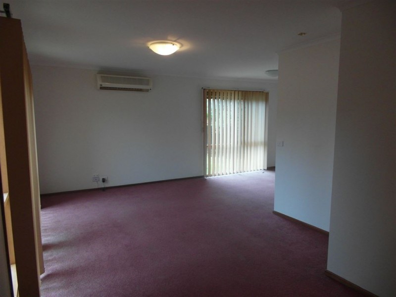 7 Freesia Court, Whittington VIC 3219