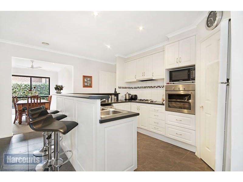 37 Carbine Drive, St Albans Park VIC 3219