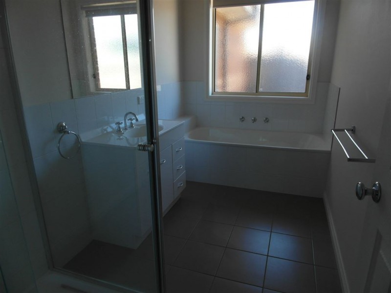 2/26 Ferguson Road, Leopold VIC 3224