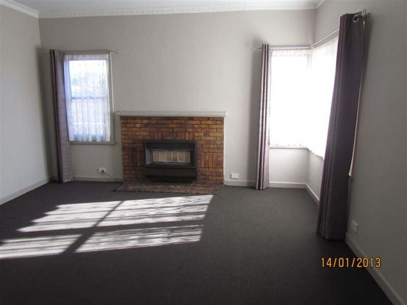 11 Charlotte Avenue, Newcomb VIC 3219