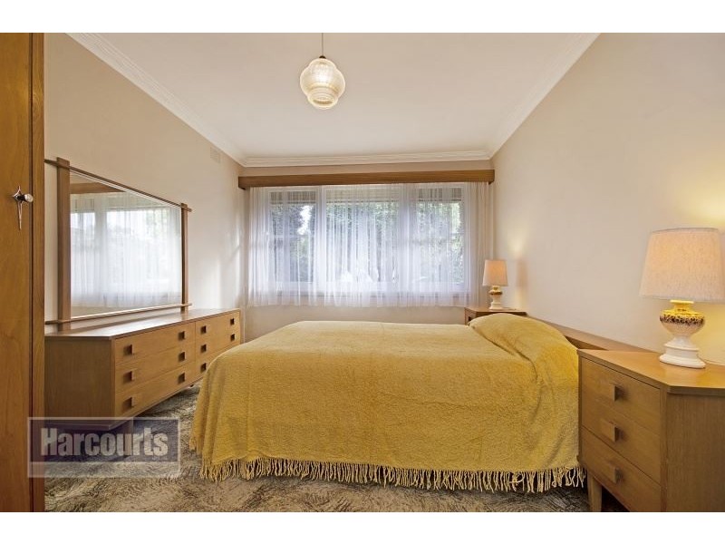 1 Bennett Street, Highton VIC 3216