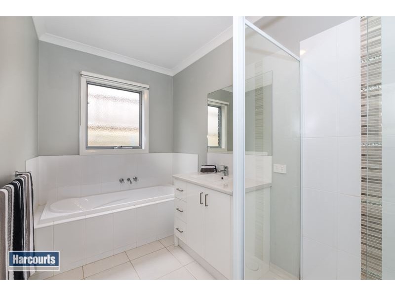 3 Ettric Way, Highton VIC 3216