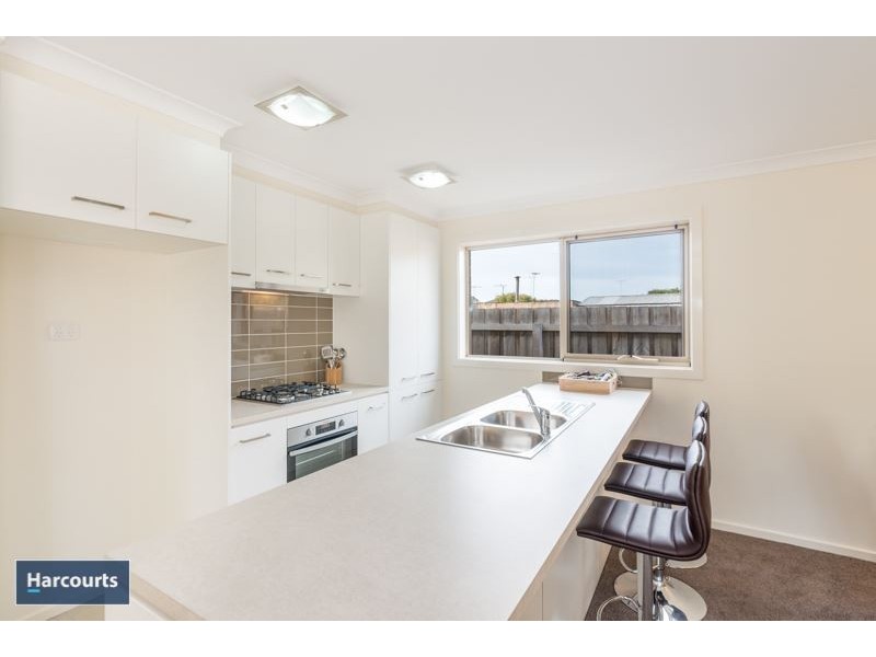 12A Brayshay Rd, Newcomb VIC 3219