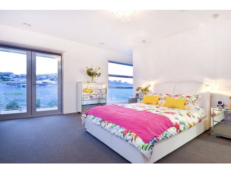 18 Valencay Avenue, Highton VIC 3216