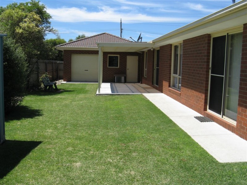 42 Ash Road, Leopold VIC 3224