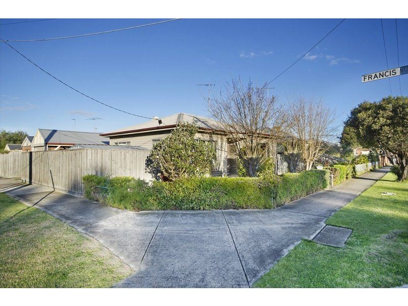 5 Greenwood Street, Newcomb VIC 3219