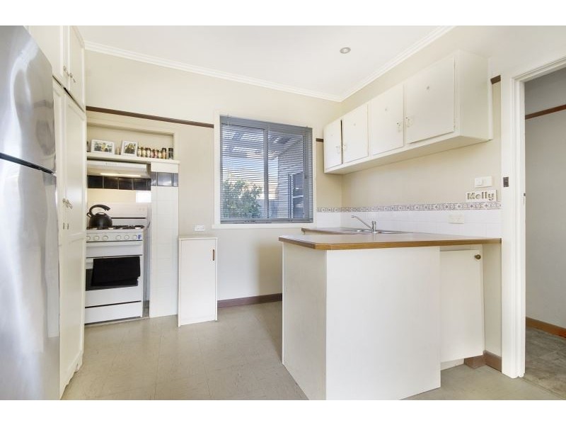 5 Greenwood Street, Newcomb VIC 3219