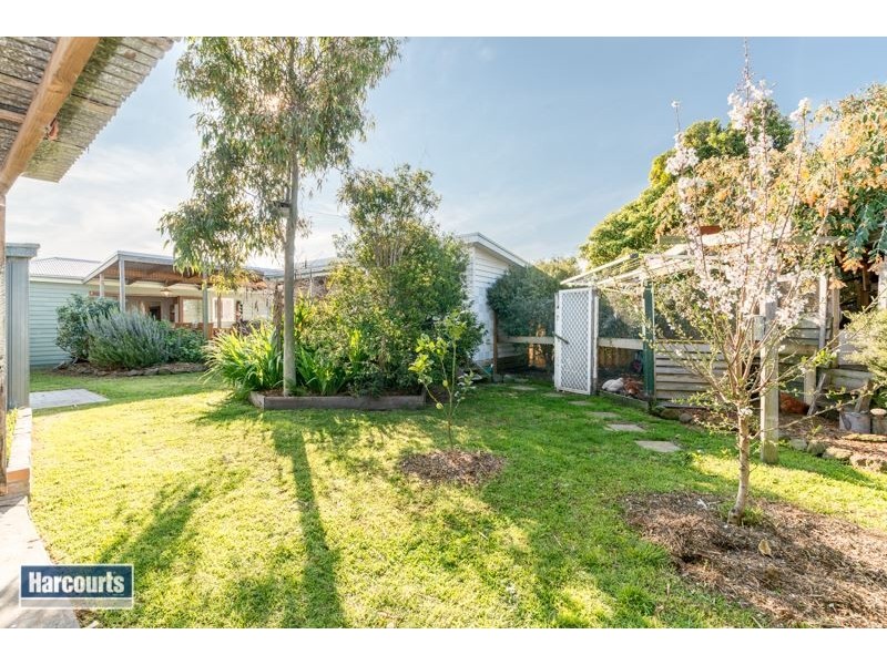 3 Breadalbane Street, Newcomb VIC 3219