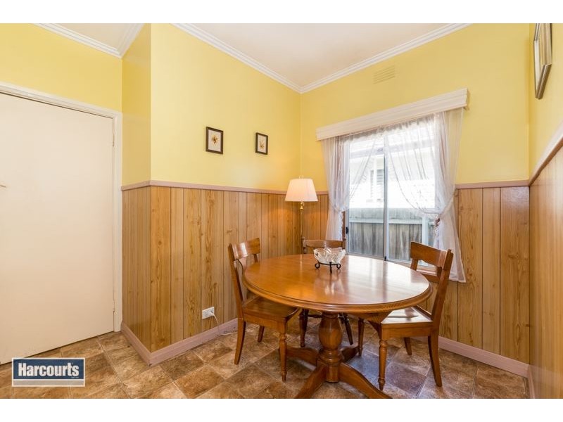 6 Poplar Street, Newcomb VIC 3219