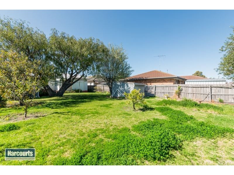 6 Poplar Street, Newcomb VIC 3219