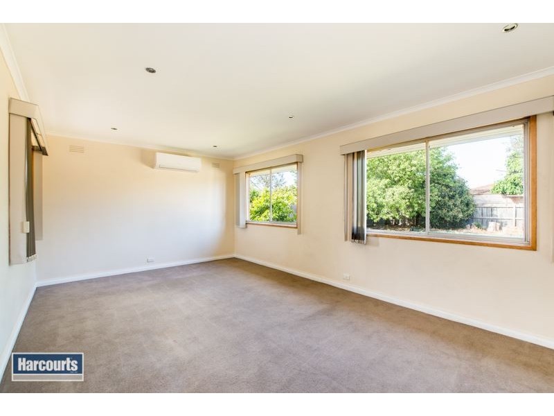 9 Sputnik Court, Whittington VIC 3219