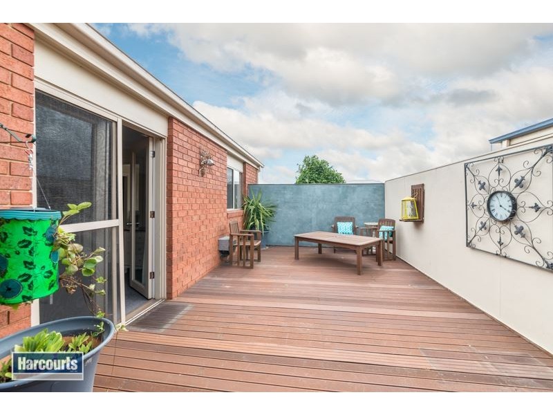 1 Newhaven Avenue, St Albans Park VIC 3219