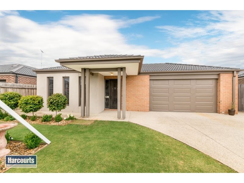 11 Yeoman Crescent, Leopold VIC 3224