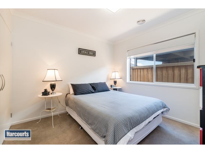 17 Barney Grove, Leopold VIC 3224